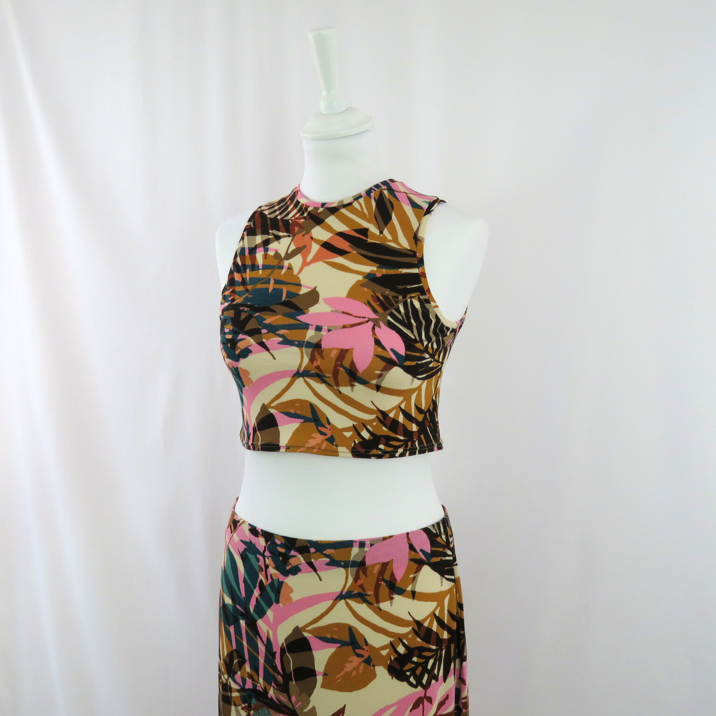 Tropical leaves crop top skirt set