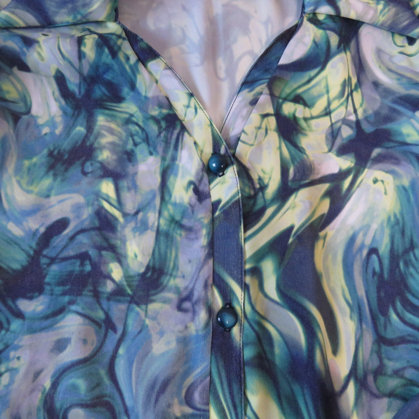 Ruffle sleeve blouse